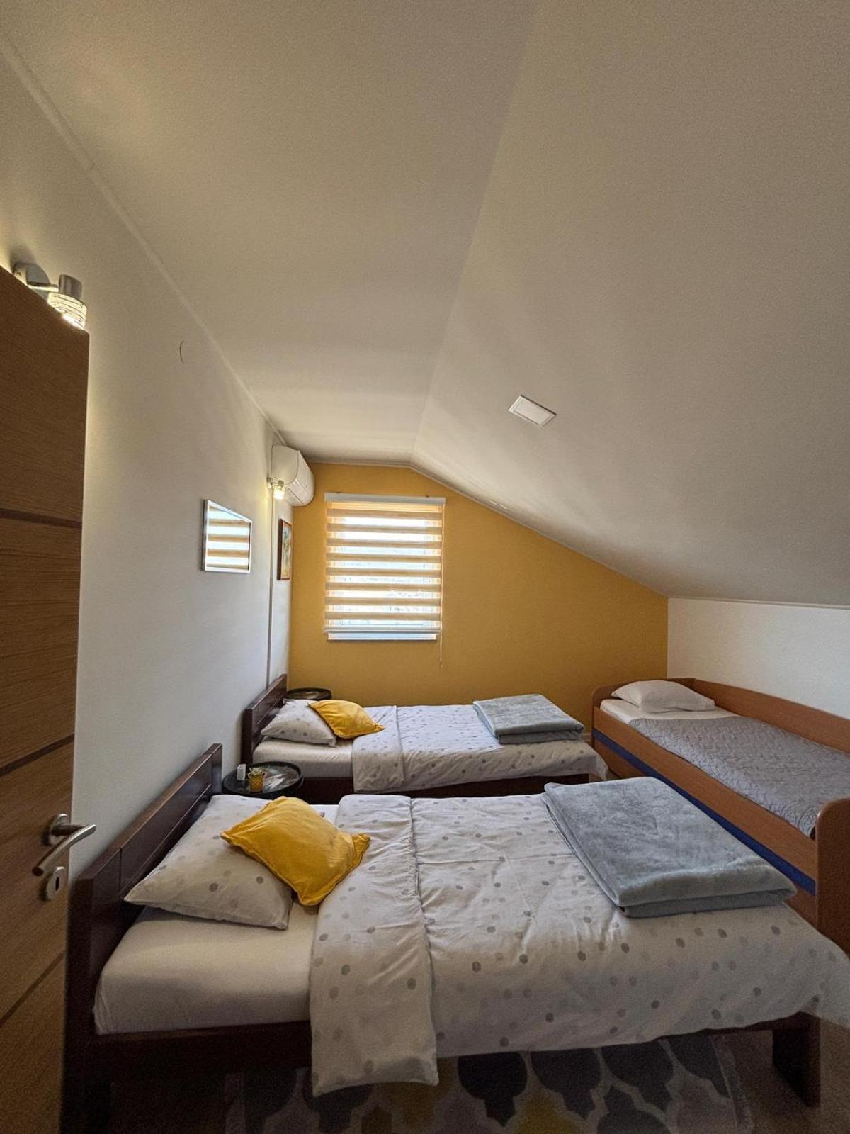 Sobe I Apartman R Bileća Esterno foto