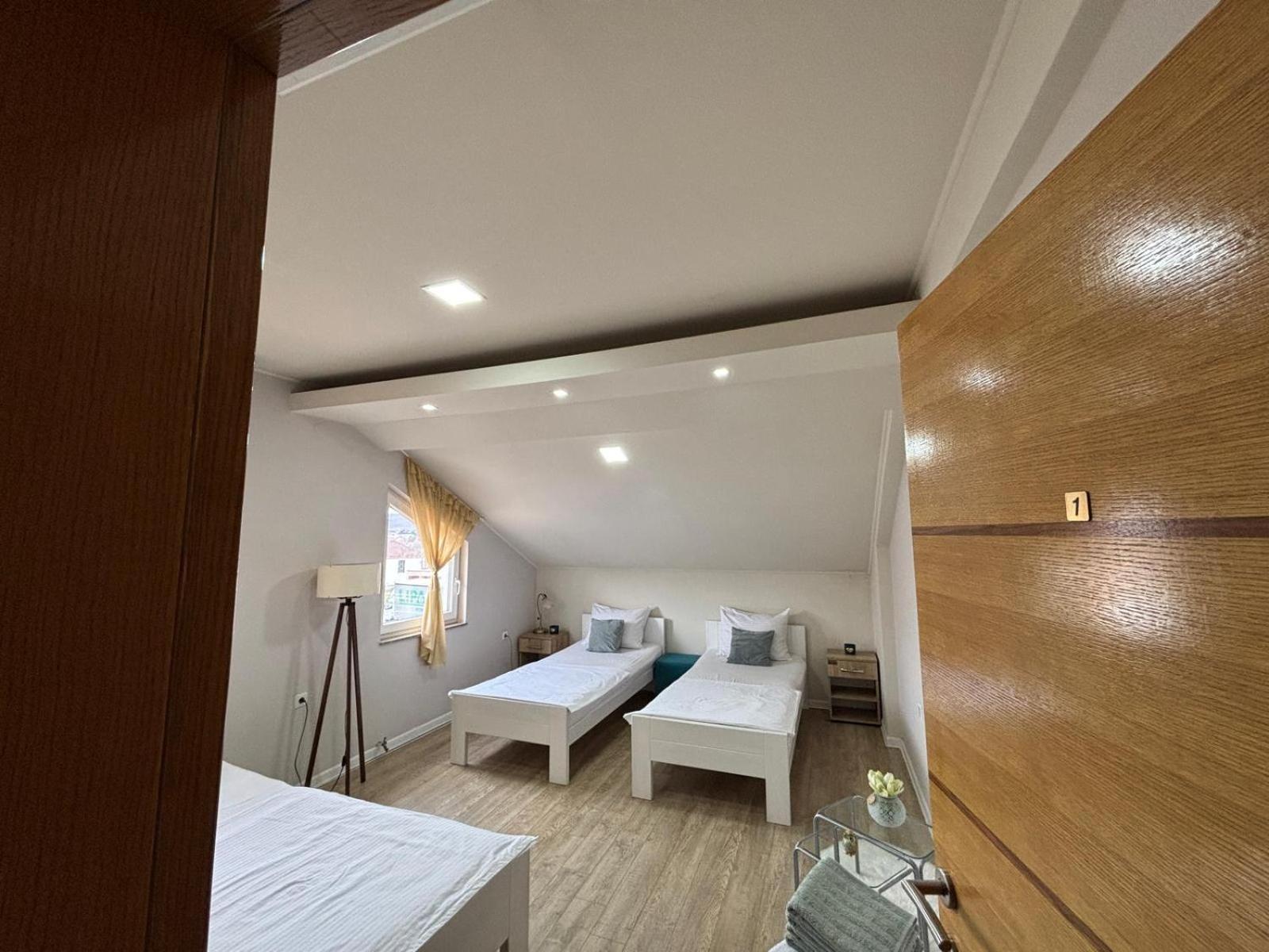Sobe I Apartman R Bileća Esterno foto